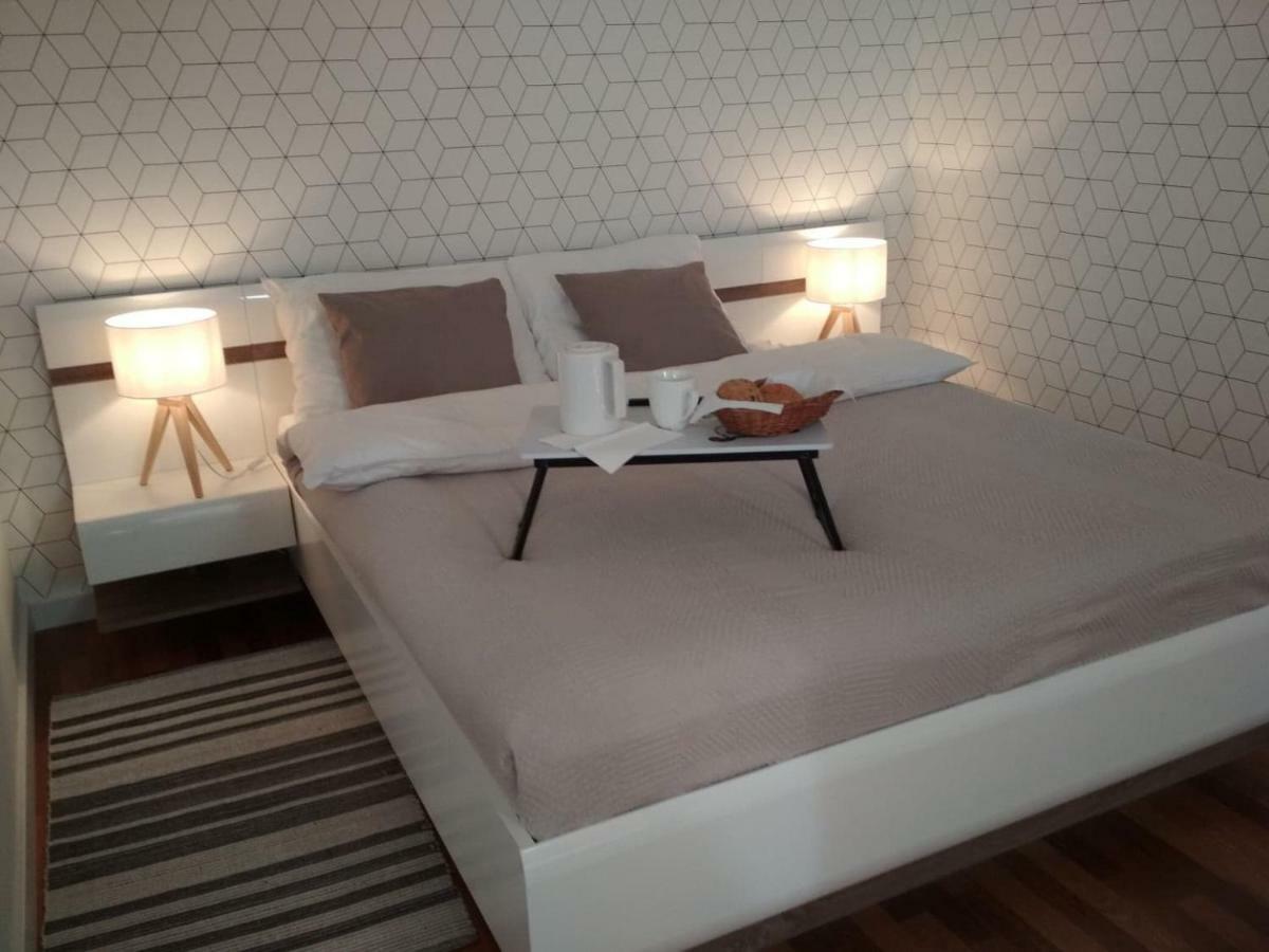 Anielewicza 9 Appartement Warschau Buitenkant foto